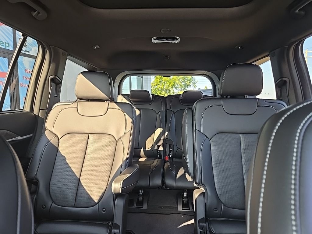 2025 Jeep Grand Cherokee L Limited - Photo 36