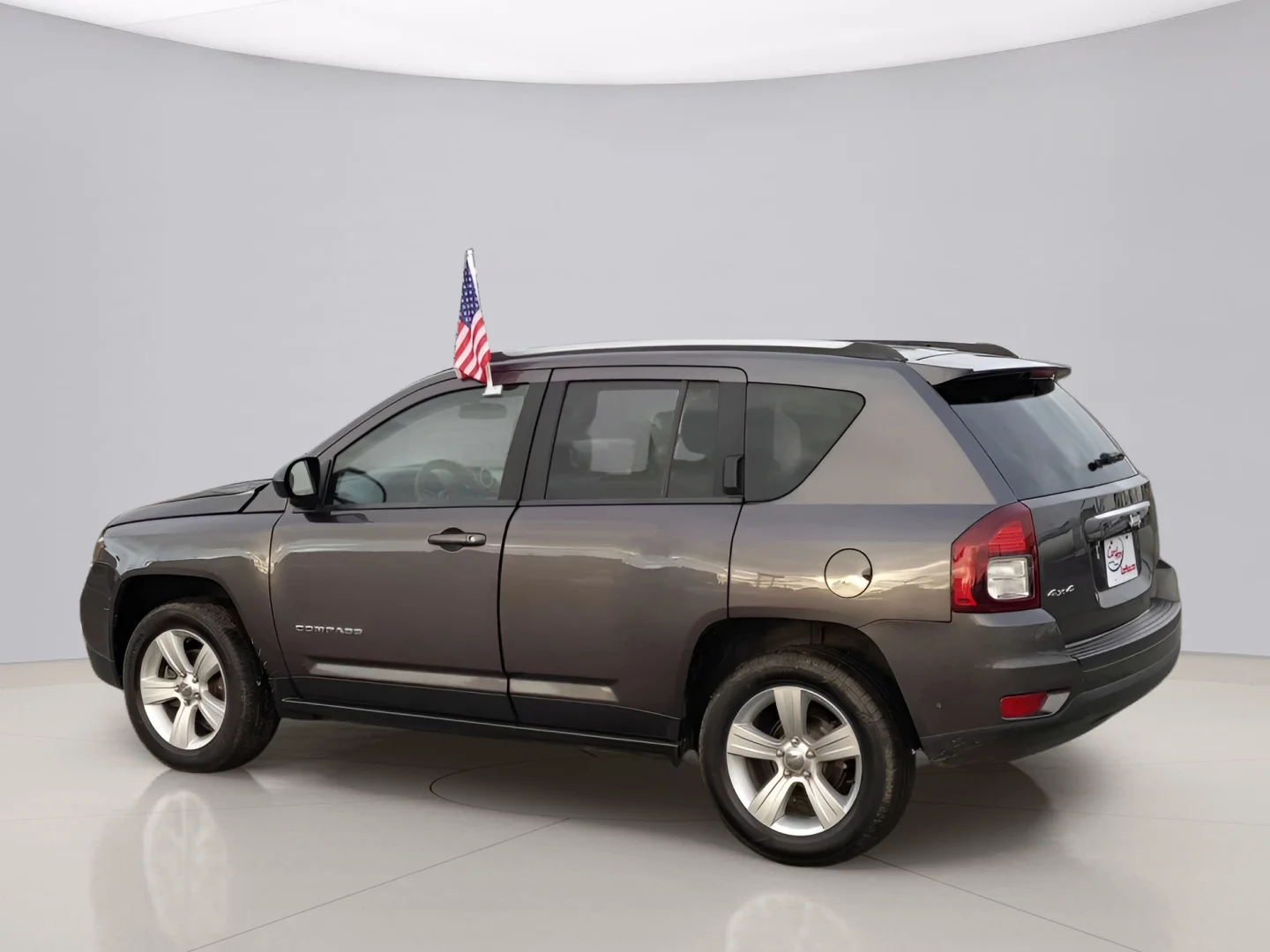 Used 2015 Gray Jeep SPORT 4WD image 8