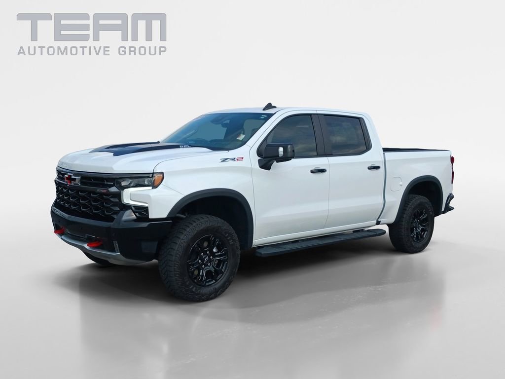 Used 2025 Summit White Chevrolet ZR2 image 3