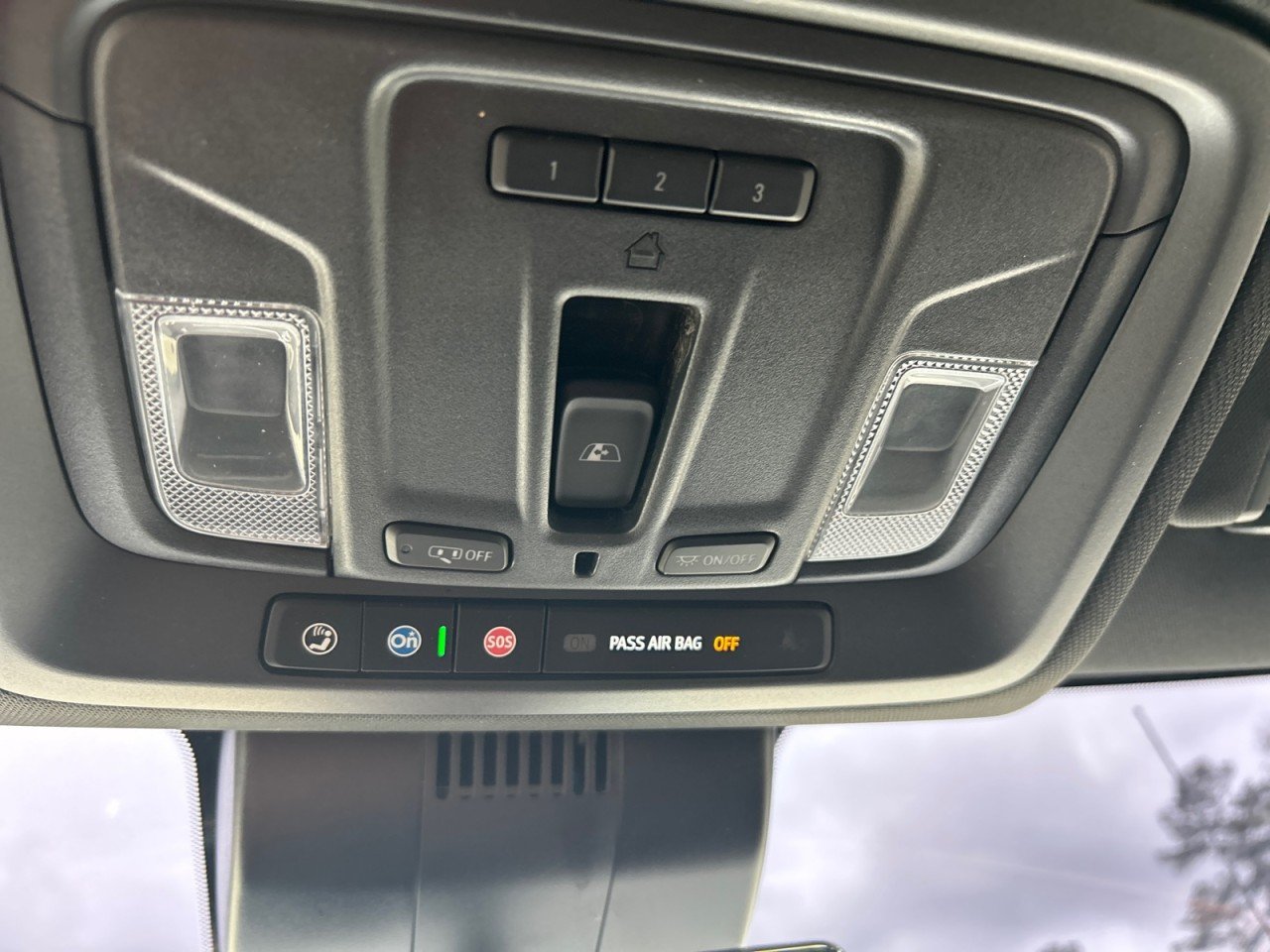 Used 2025 Summit White GMC AT4 image 16