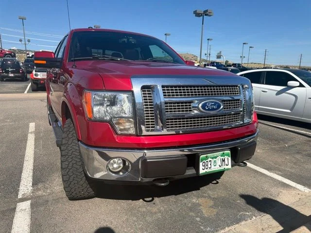 Used 2010  Ford Lariat image 2