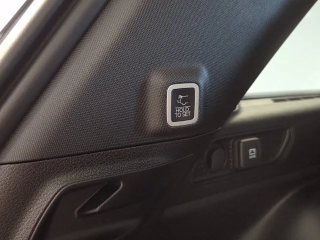 Used 2025 Gray Jeep Limited image 17