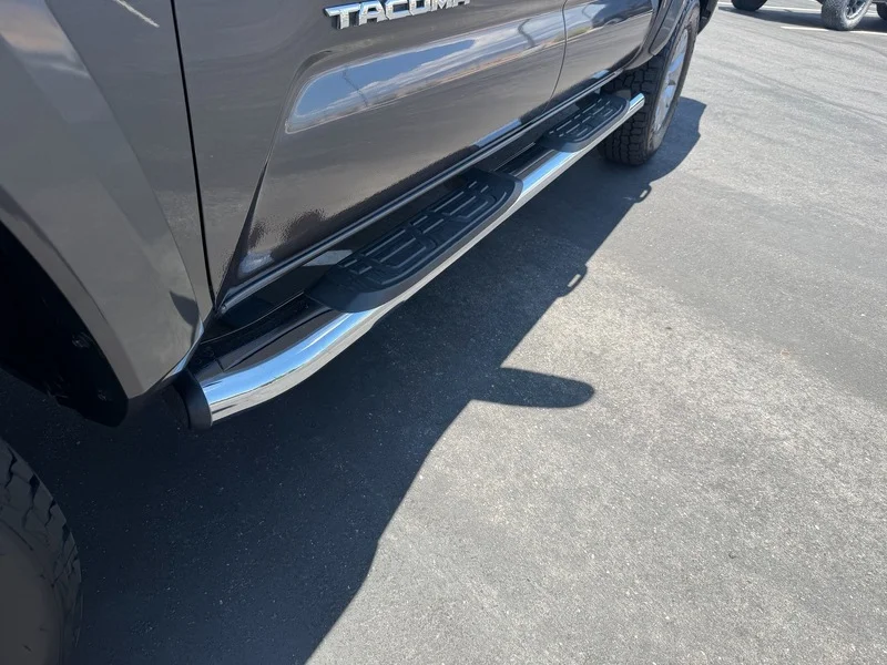 Used 2018 Magnetic Gray Met Toyota SR5 image 29