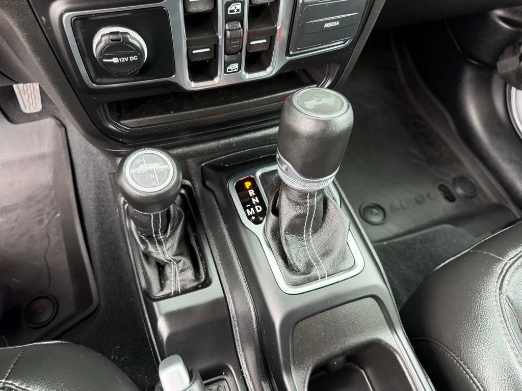 Used 2023 Silver Jeep Sahara 4xe image 24
