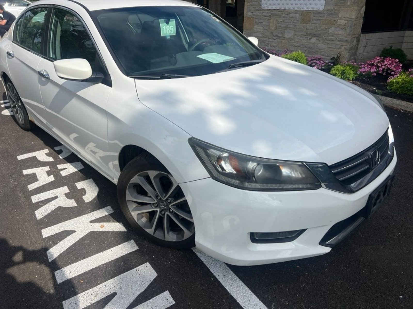 Used 2015 White Orchid Pearl Honda Sport image 4
