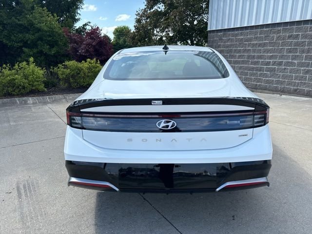 New 2026 Serenity White Hyundai SEL Sport image 7