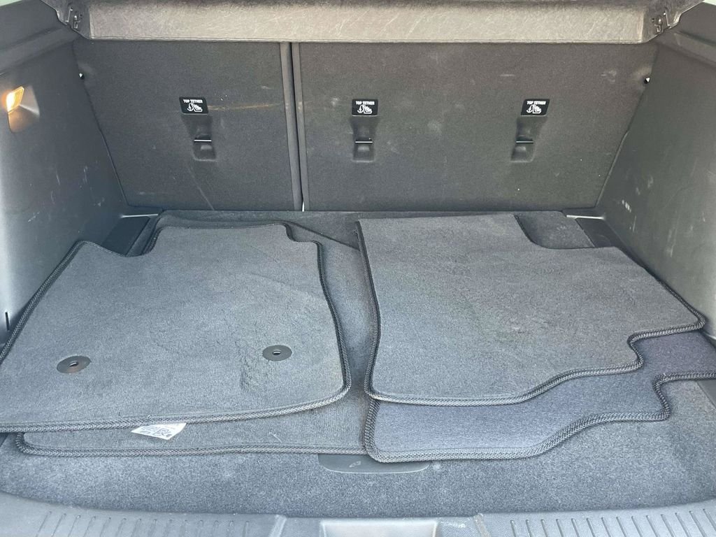 Used 2026 White Chevrolet LT image 27