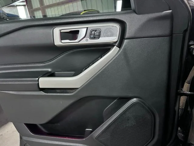 Used 2021 Black Ford Limited image 21