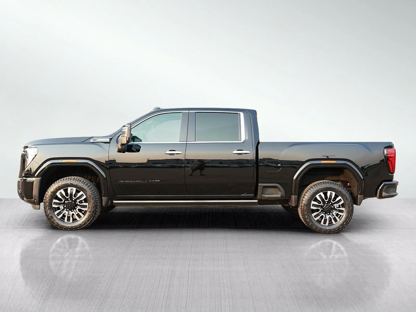 Used 2025 GMC Sierra 3500HD Denali Ultimate with VIN 1GT4UYEY7SF278767 for sale in Bloomington, Minnesota