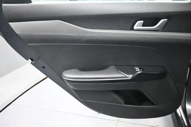 Used 2022 Gray Kia LXS image 18