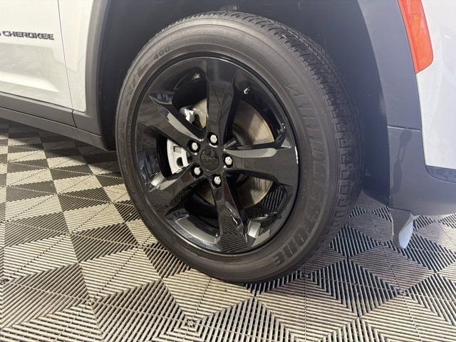 Certified 2023 Jeep Grand Cherokee L Altitude with VIN 1C4RJKAG3P8782947 for sale in Shakopee, Minnesota