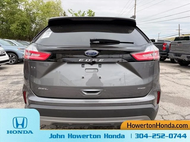 Used 2023 Gray Ford SEL image 5