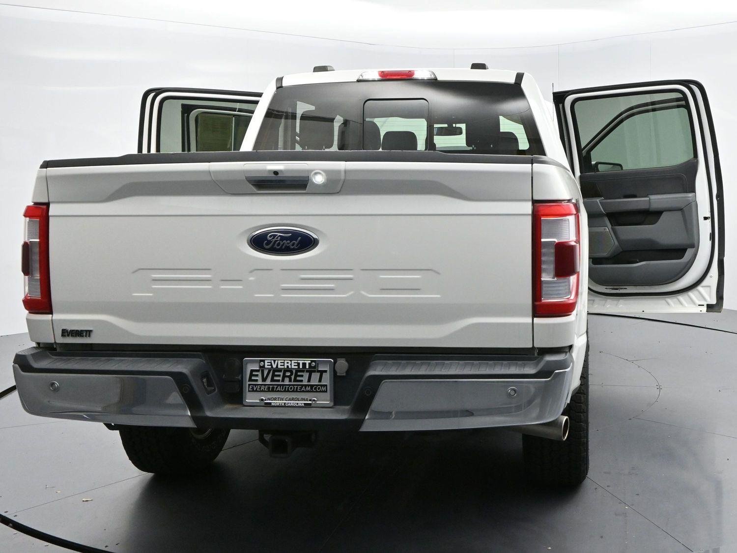 Used 2023  Ford LARIAT image 45
