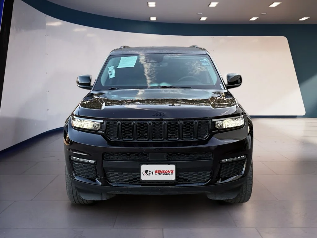Used 2023 Orange Jeep Limited image 8