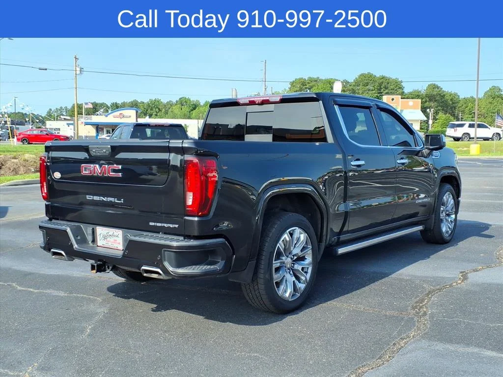 Used 2024 Onyx Black GMC Denali image 4