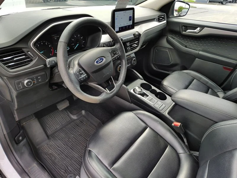 Used 2020 White Ford SEL image 12