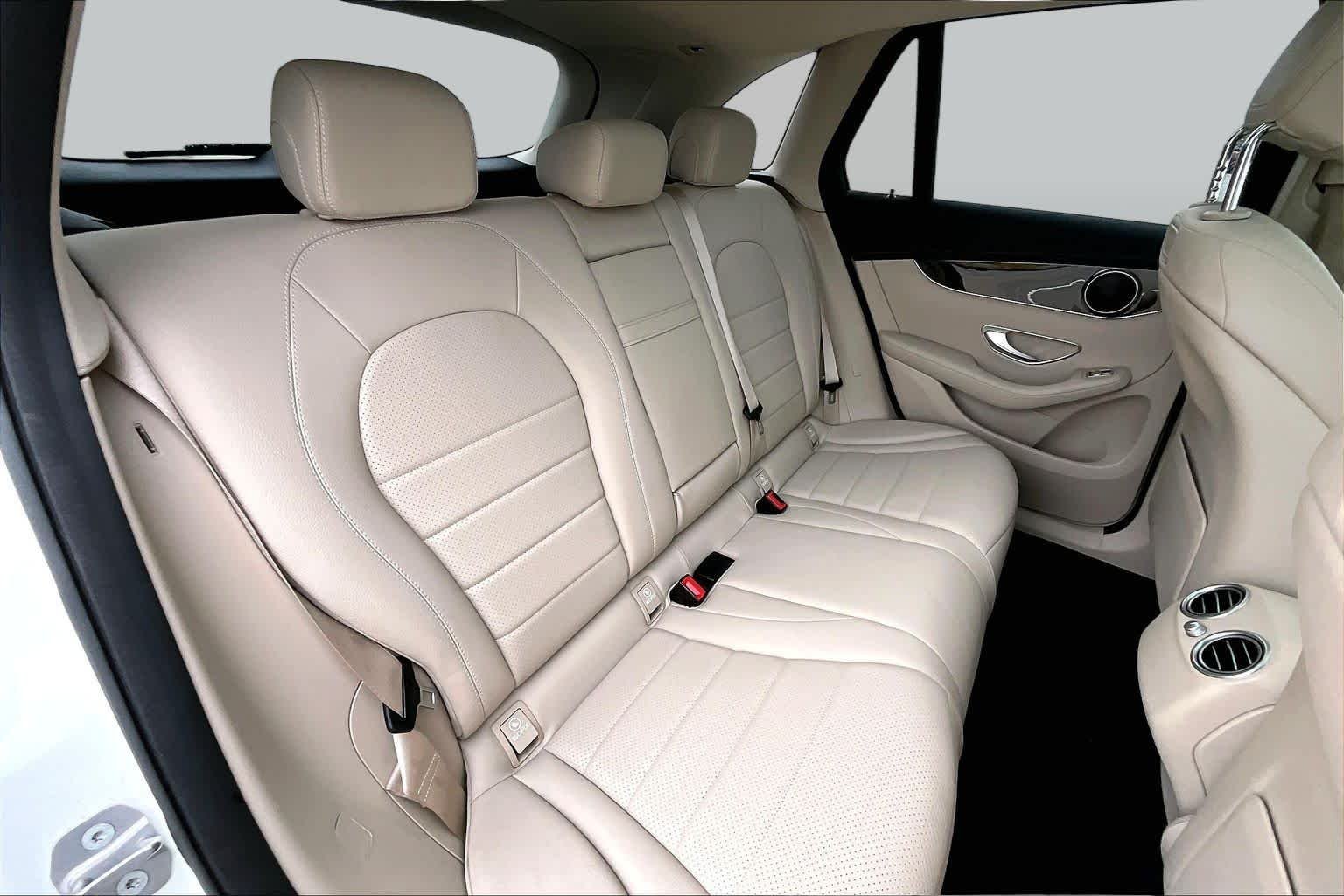 Used 2019 Polar White Mercedes-Benz GLC 300 image 18