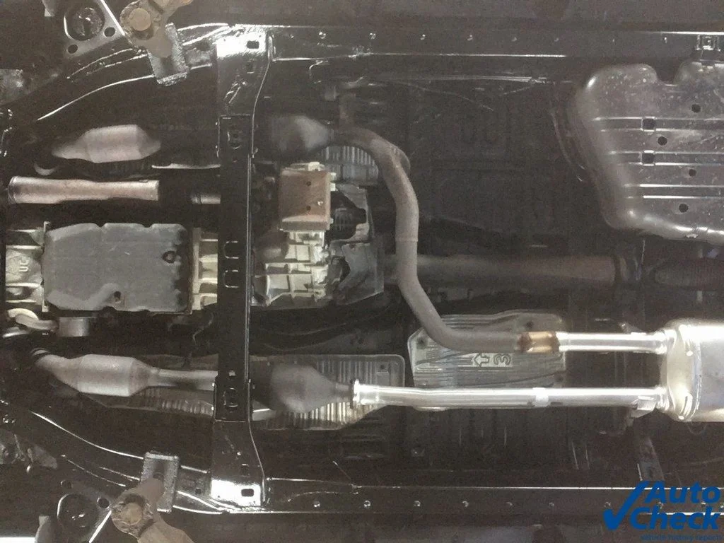 Used 2010 Blue Toyota Limited image 15
