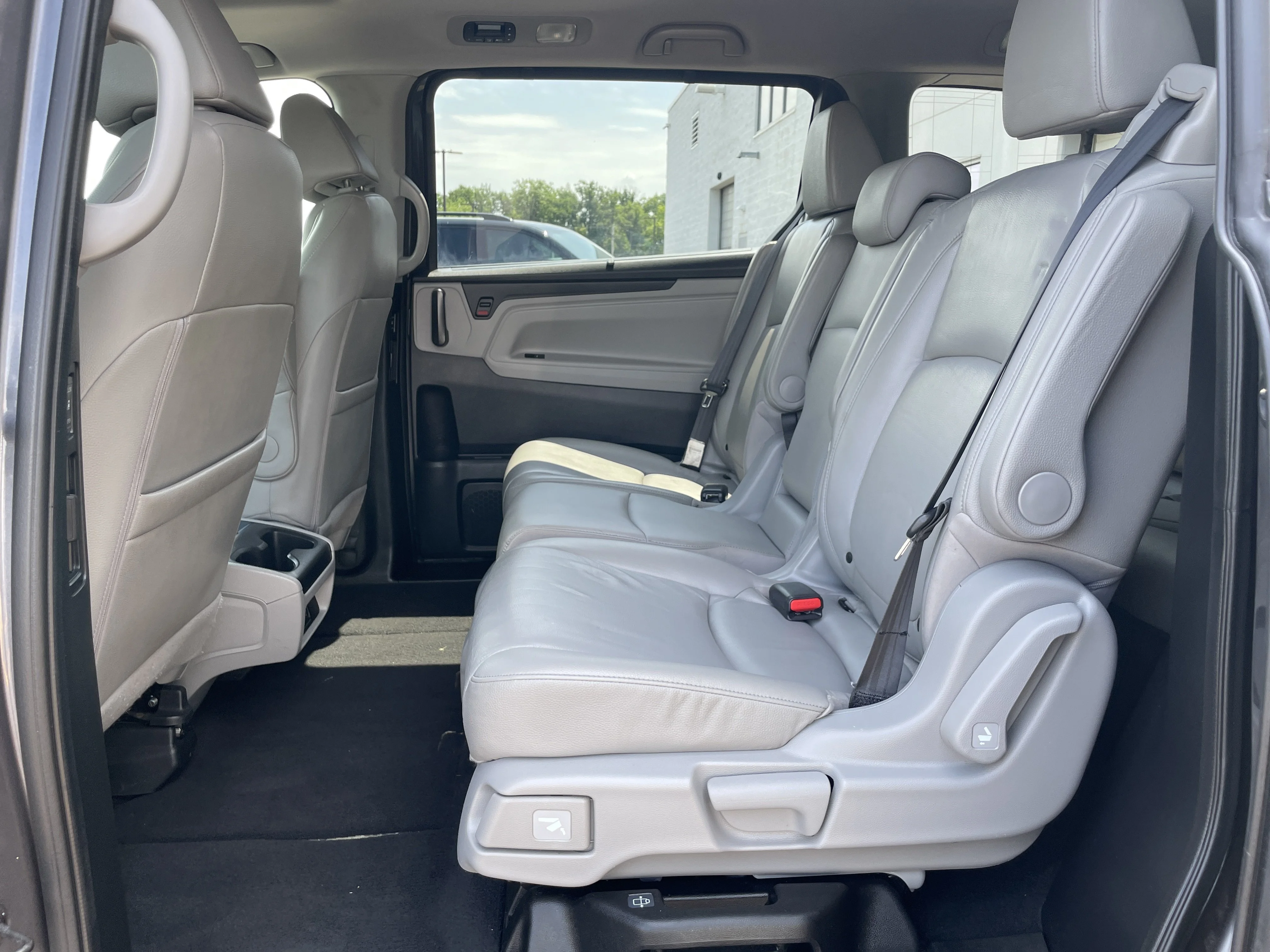 Certified Used 2019 Modern Steel Metallic Honda EX-L image 14