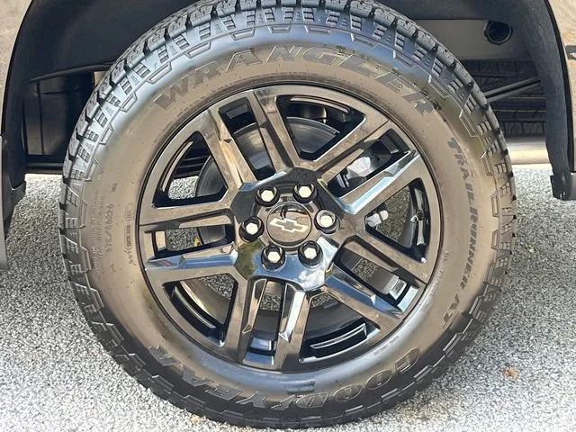 2026 Chevrolet Silverado 1500 High Country - Photo 9