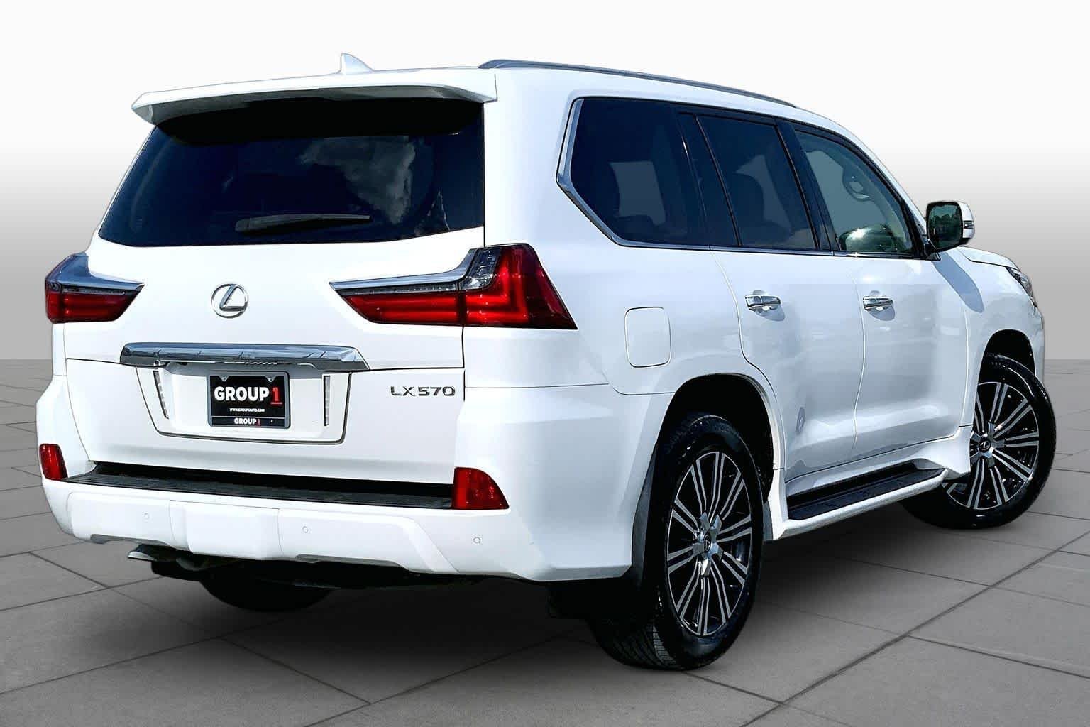 Used 2020 Eminent White Pearl Lexus  image 13