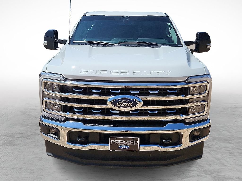 Used 2024 Oxford White Ford Lariat image 3