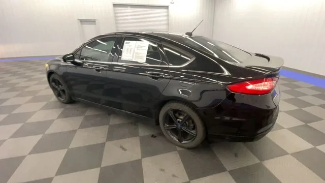 Used 2016 Shadow Black Ford SE image 6