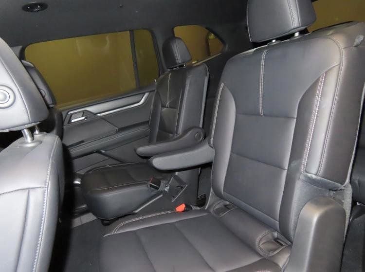 Used 2024 Silver GMC Elevation image 4