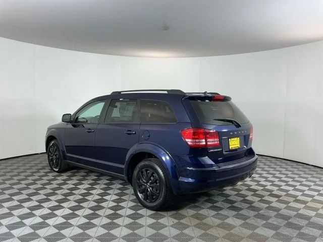 Used 2018 Blue Dodge SE image 7