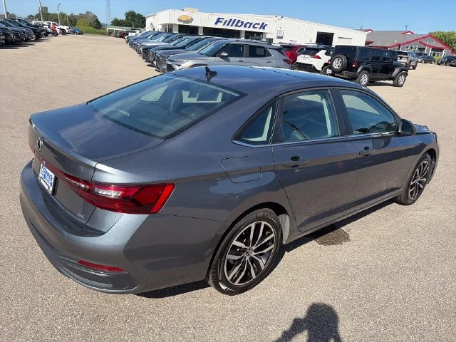 Used 2025 Platinum Gray Metallic Volkswagen 1.5T SE image 7