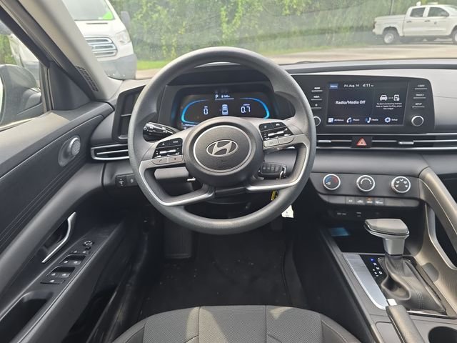 Used 2025 Gray Hyundai SE image 16