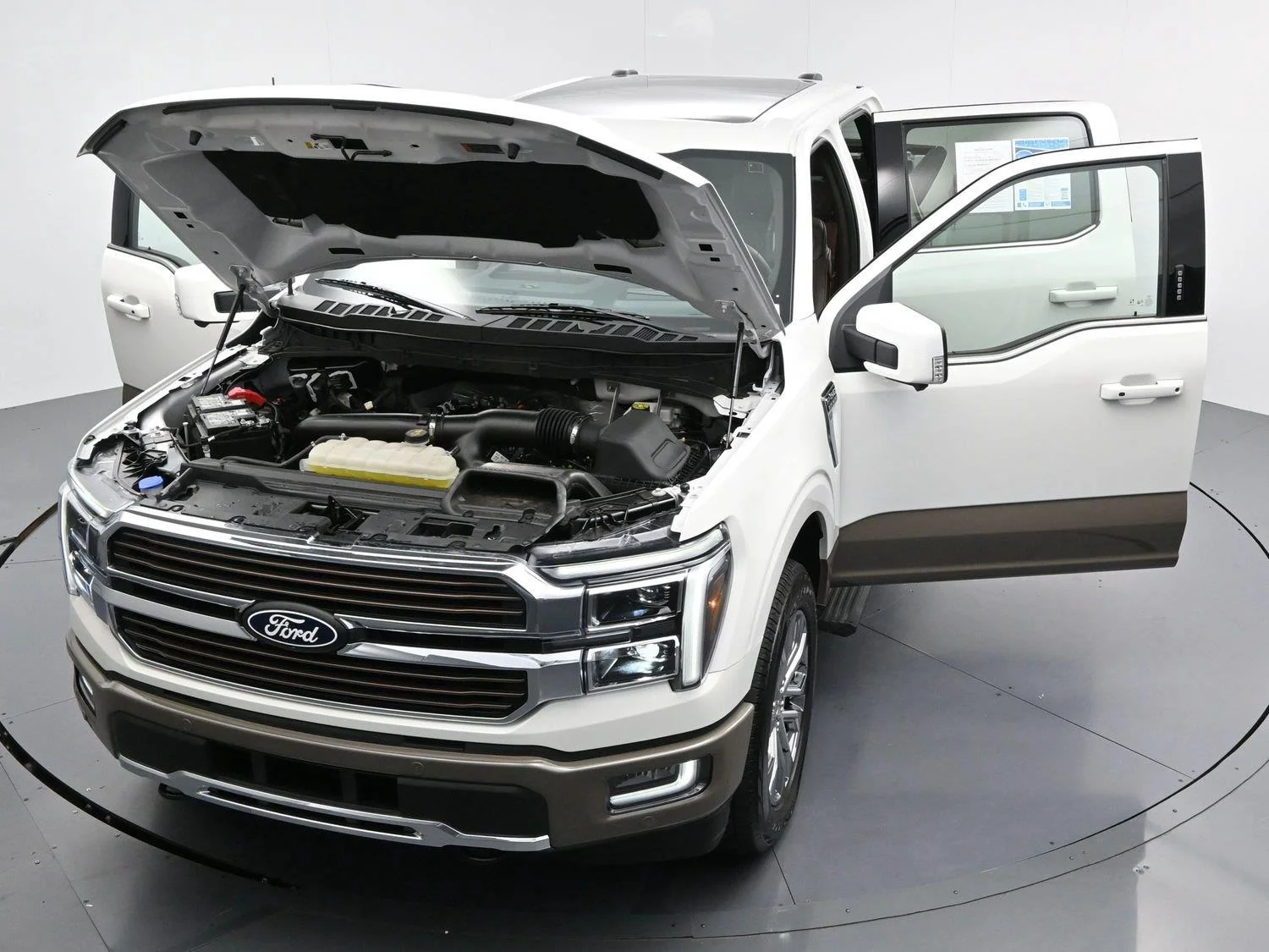 Used 2026 Star White Metallic Tri-coat Ford King Ranch image 45