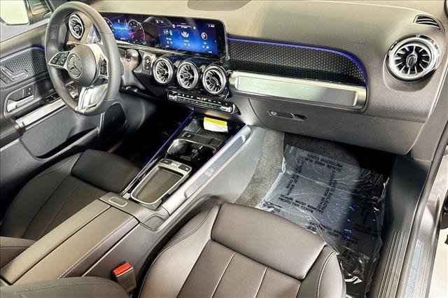 New 2026 Mountain Grey Metallic Mercedes-Benz GLB 250 image 57