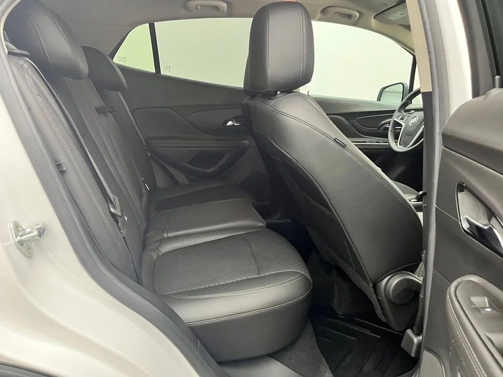 Used 2022 White Buick Preferred image 34