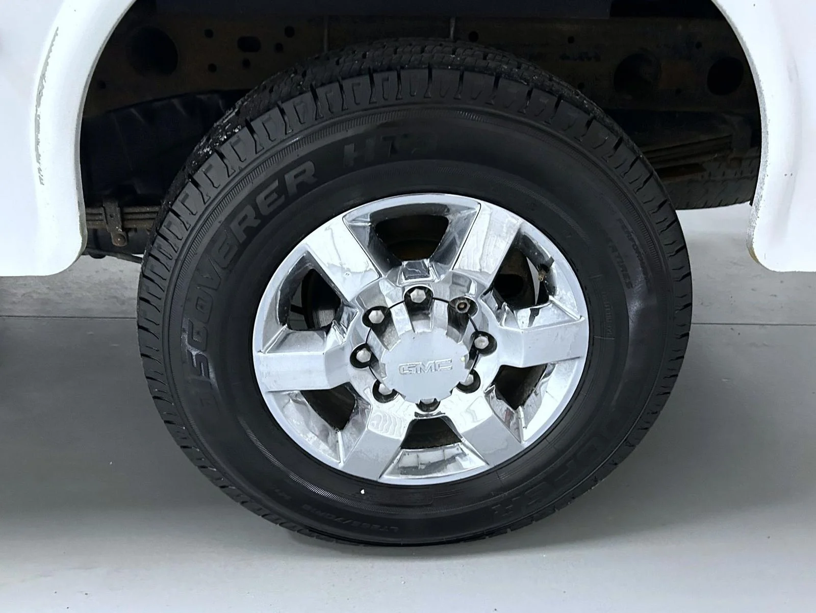 Used 2016 White GMC SLT image 22