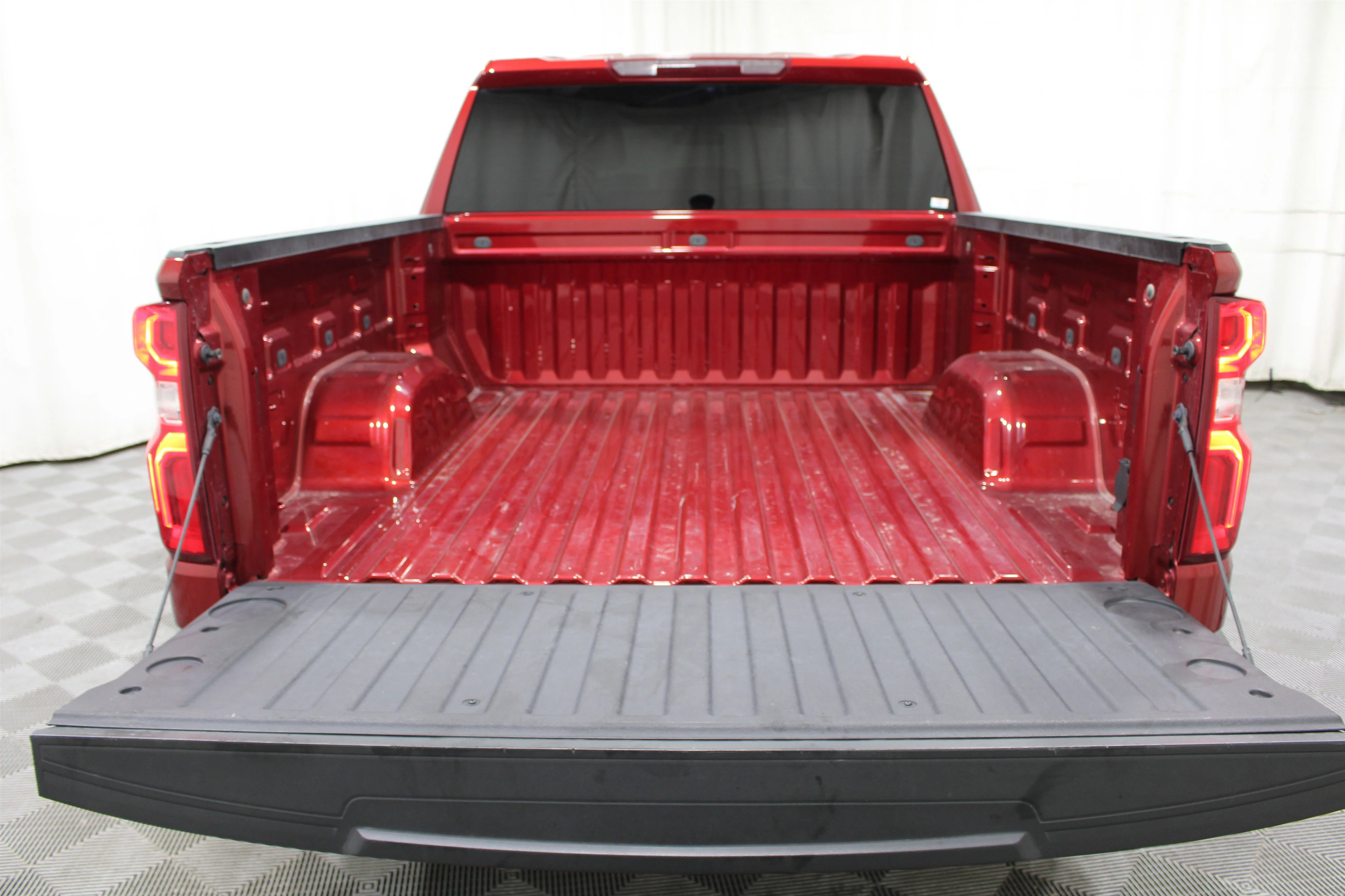 2024 Chevrolet Silverado 1500 LTZ - Photo 23