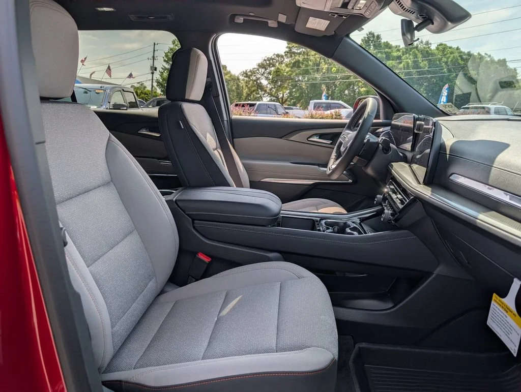 New 2026 Radiant Red Tintcoat Chevrolet LT image 27