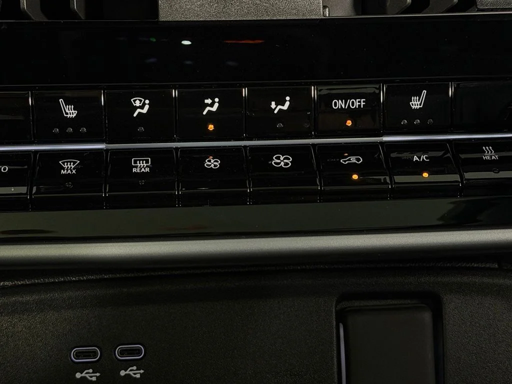 Certified Used 2025 Red Honda Touring image 18