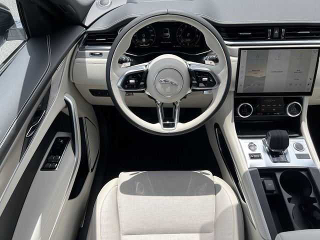 2026 Jaguar F-Pace R-Dynamic S - Photo 15