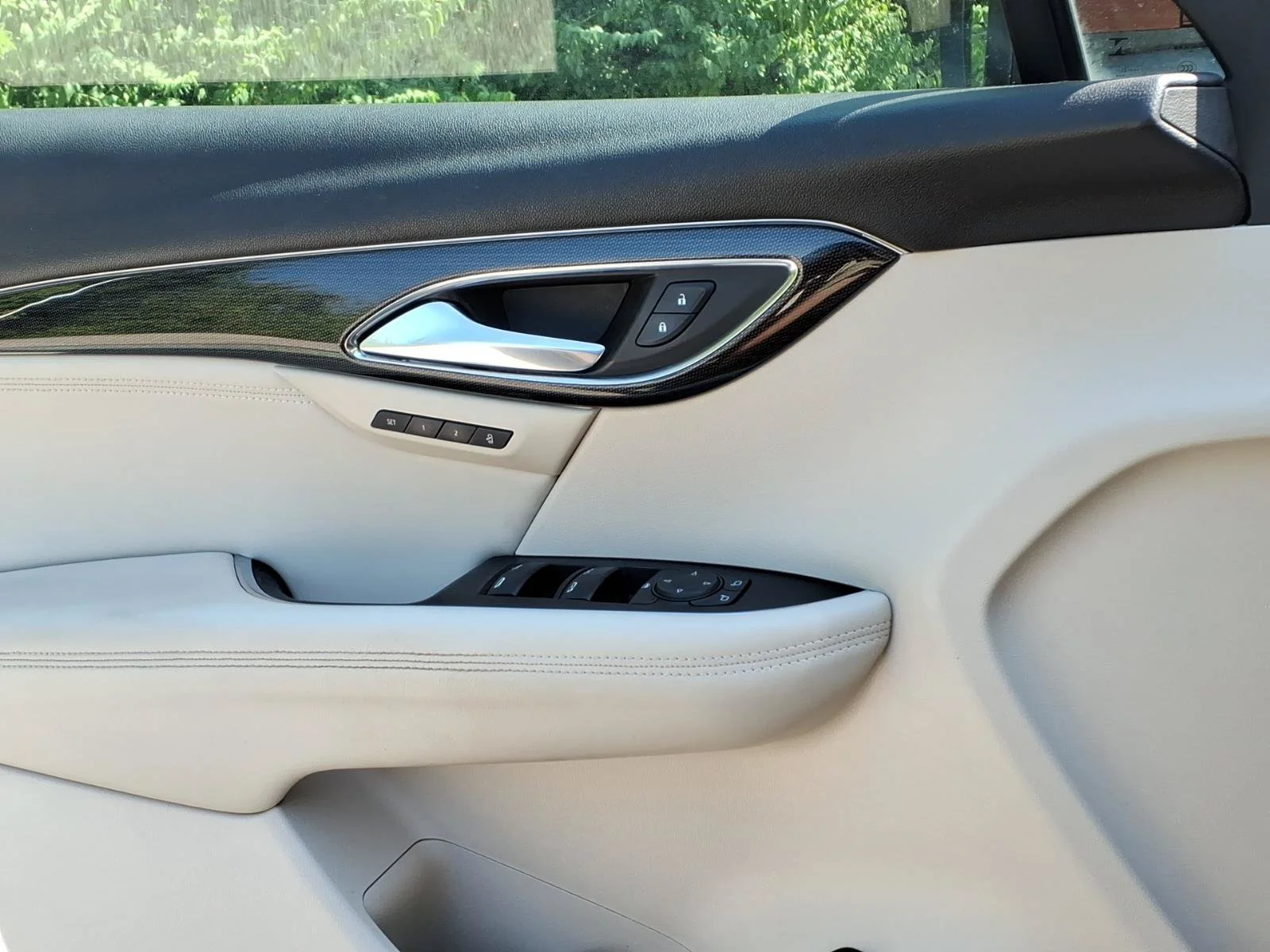 Used 2021 Burnished Bronze Metallic Buick Essence image 23