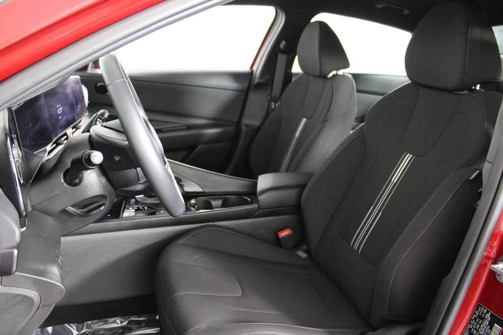 Certified Used 2025 Red Hyundai SEL Sport image 20