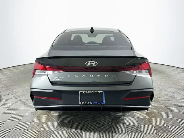New 2026 Gray Hyundai SEL Sport image 4