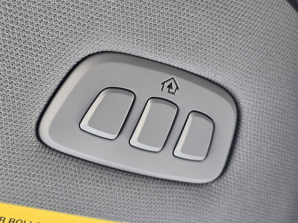 New 2026 Glacier Gray Metallic Tri-Coat Ford F-350® Lariat® image 36