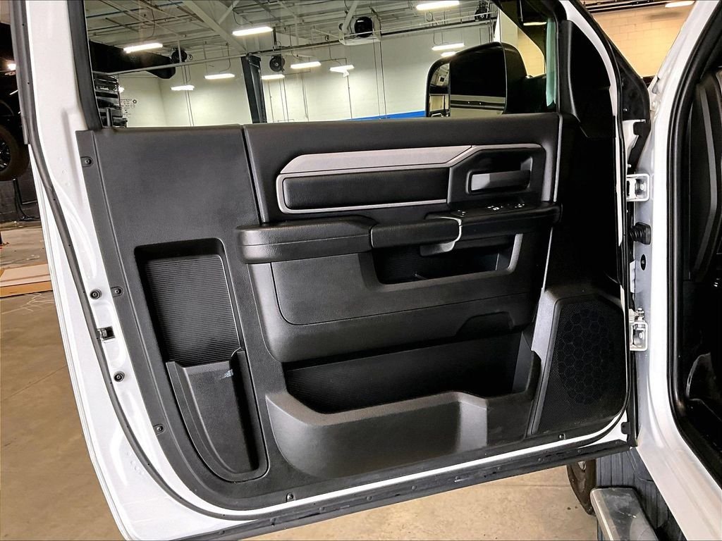 Used 2022 White Ram Tradesman image 9