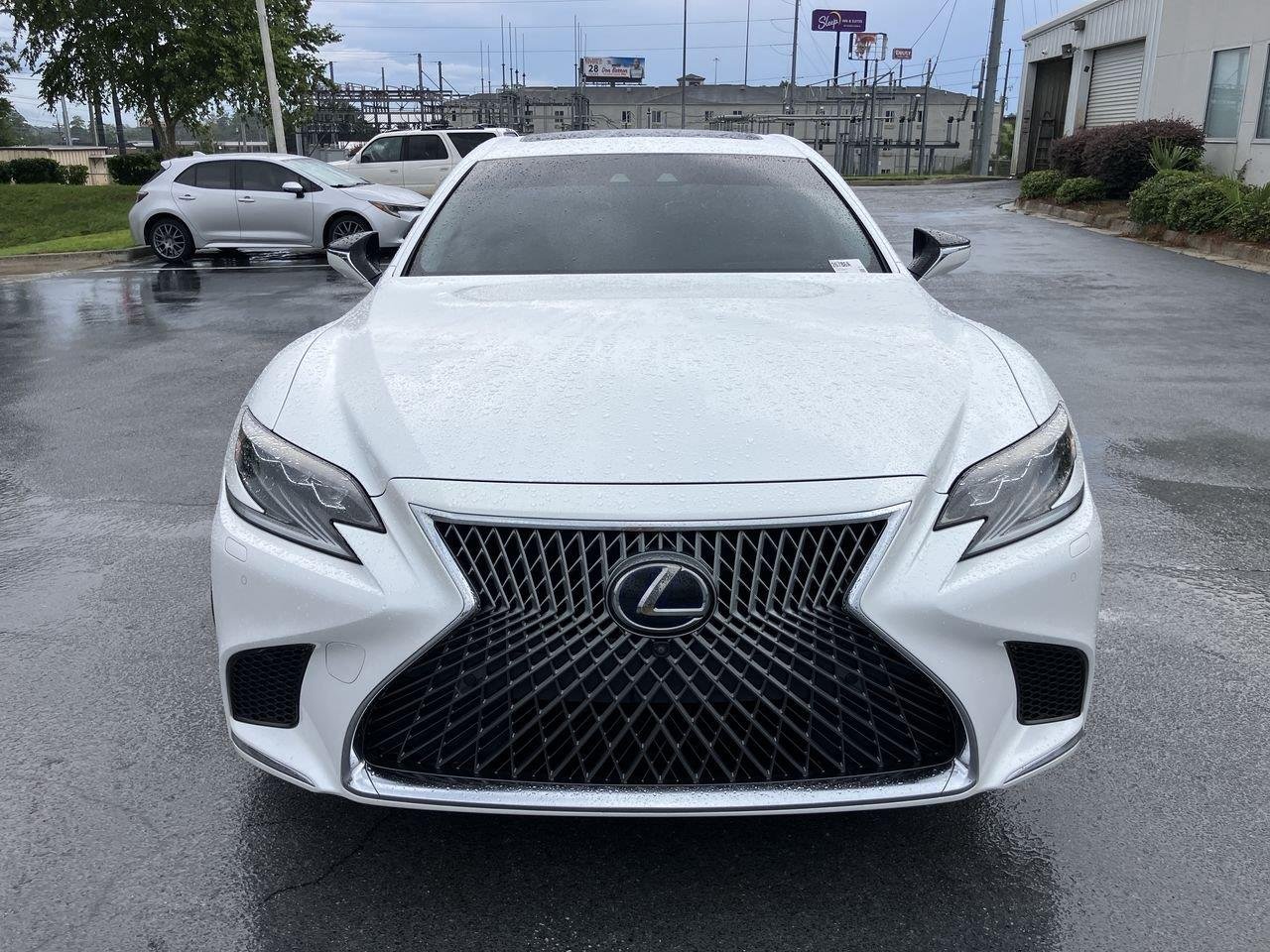 Used 2018 White (Eminent White Pearl) Lexus 500h image 8