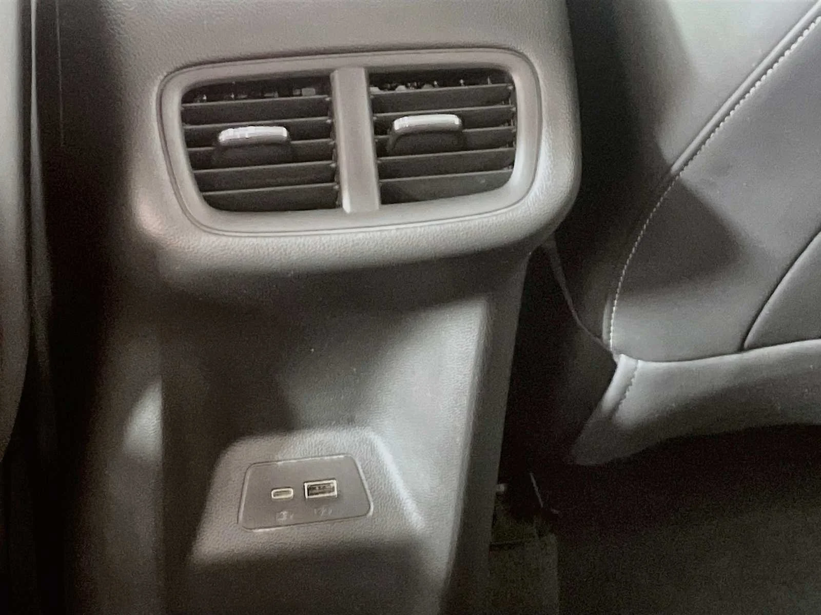 Used 2024 Summit White Buick Preferred image 23