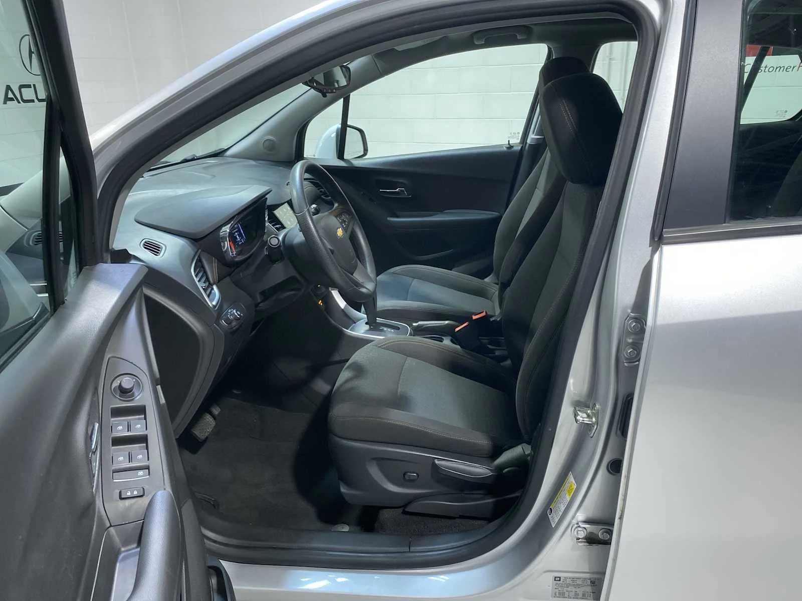 Used 2018 Chevrolet Trax LS with VIN KL7CJNSB2JB579694 for sale in Verona, NJ