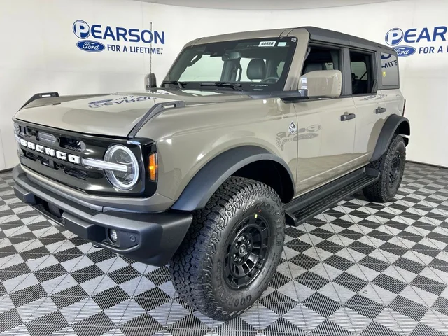 2026 Ford Bronco Outer Banks®