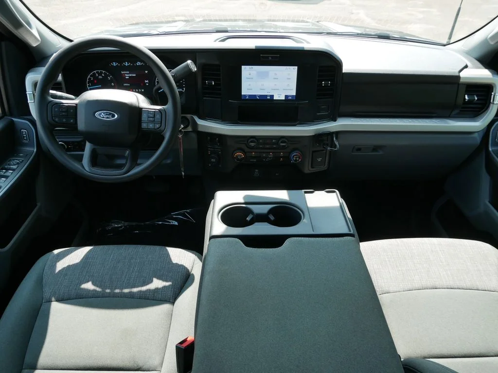 Used 2025 Black Ford XLT image 15