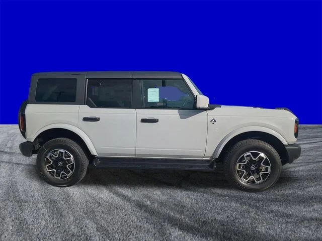 New 2026 Avalanche Gray Ford Badlands® image 3